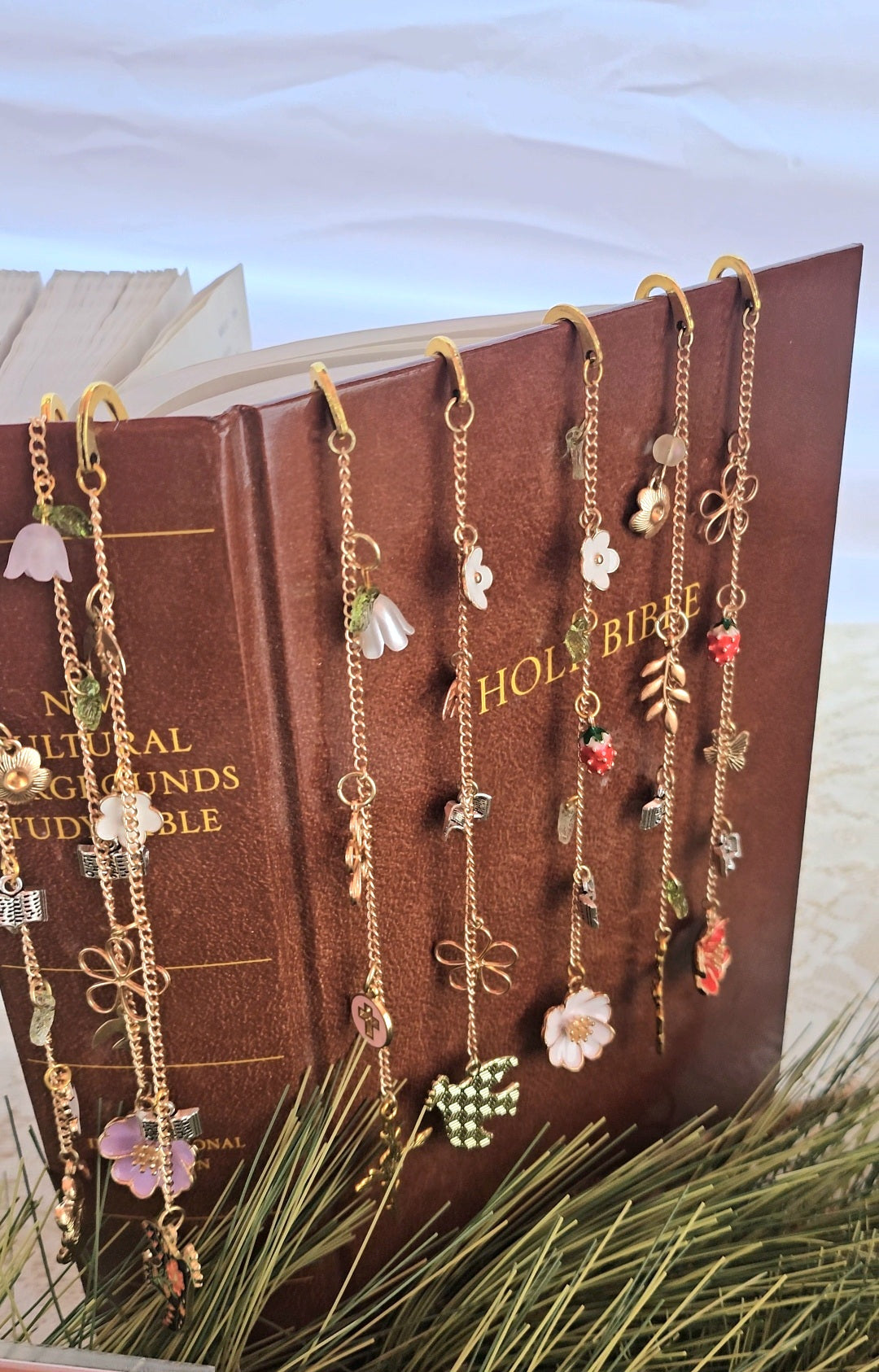New! Custom Charm Metal Bookmark